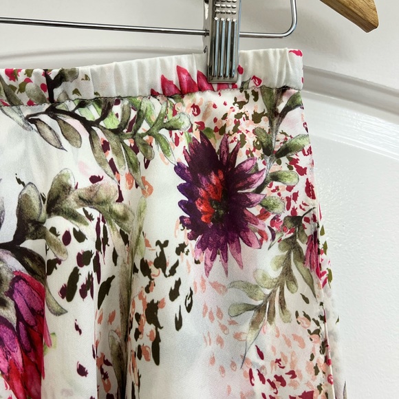 Haute Hippie 100% Silk Floral Mini Skirt - Picture 7 of 9